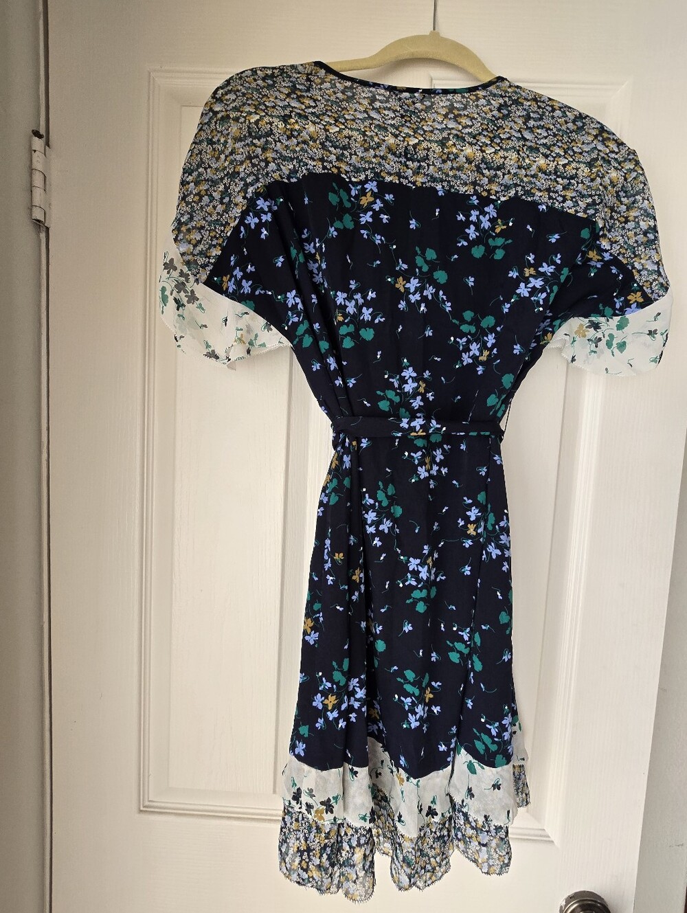 Ann Taylor Petite 2P Floral Tie Waist Flutter Sleeve Dress - Picture 2 of 7